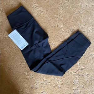 lululemon In Movement Tight (4) **NWT**